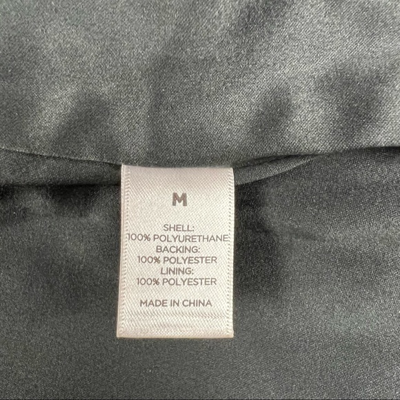 Sunset & Spring Patent Bow Mini Skirt - Picture 11 of 16